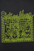 Camiseta negra con manga corta y estampado de Rick and Morty