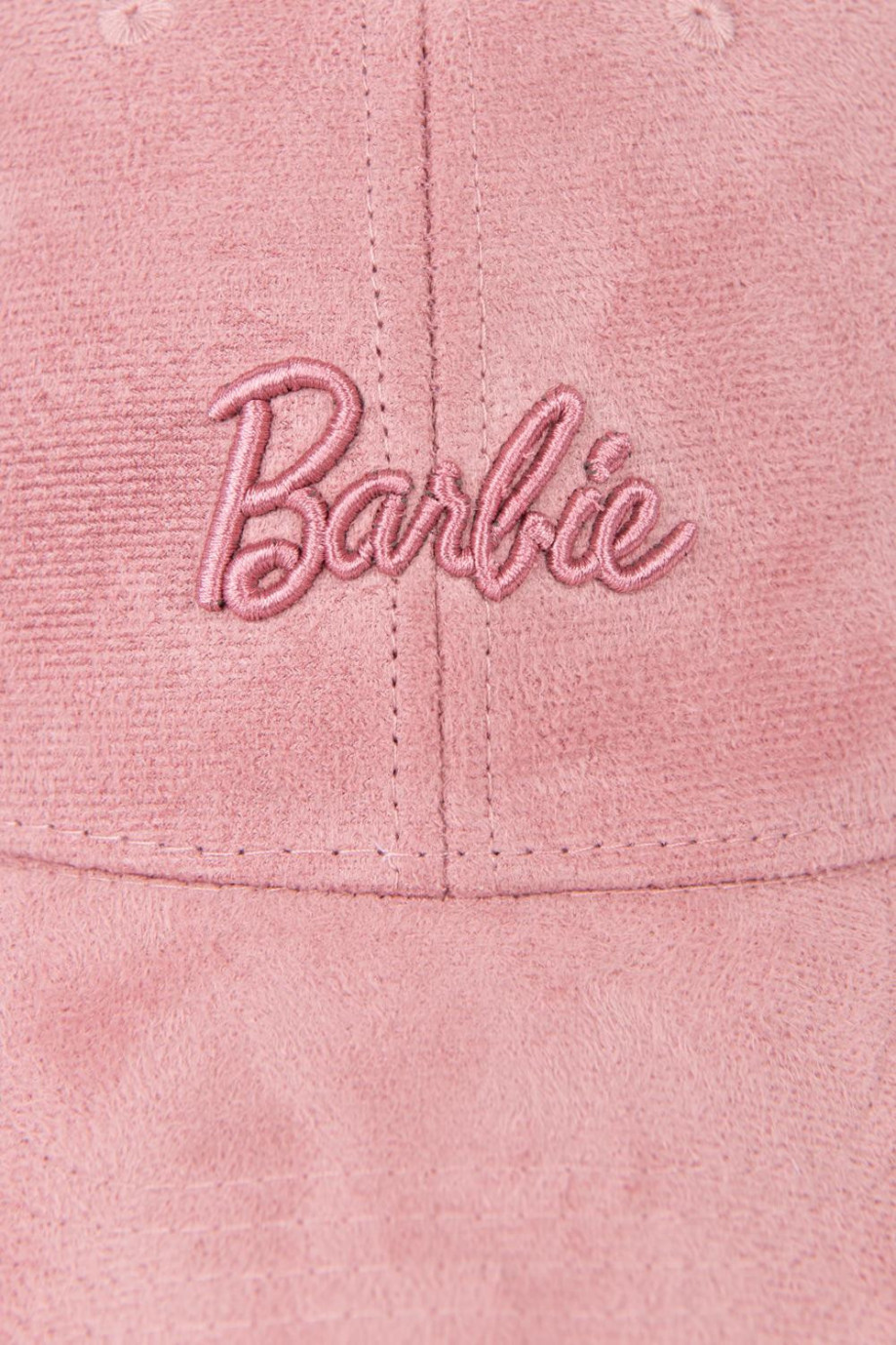 Cachucha rosada clara beisbolera con bordado de Barbie en frente