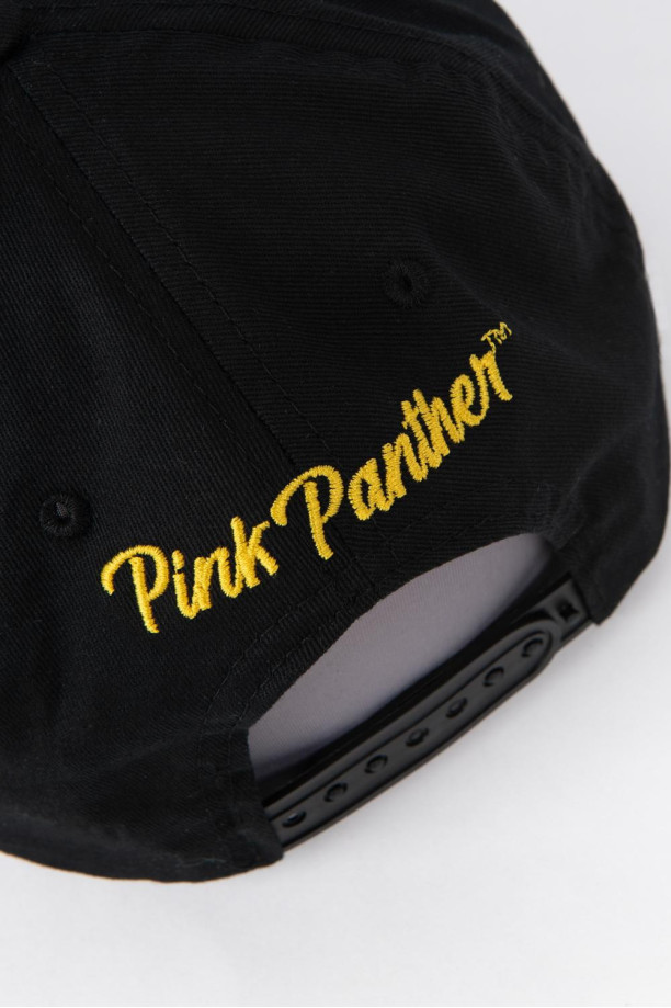 Gorra negra con visera plana y diseño de la Pantera Rosa