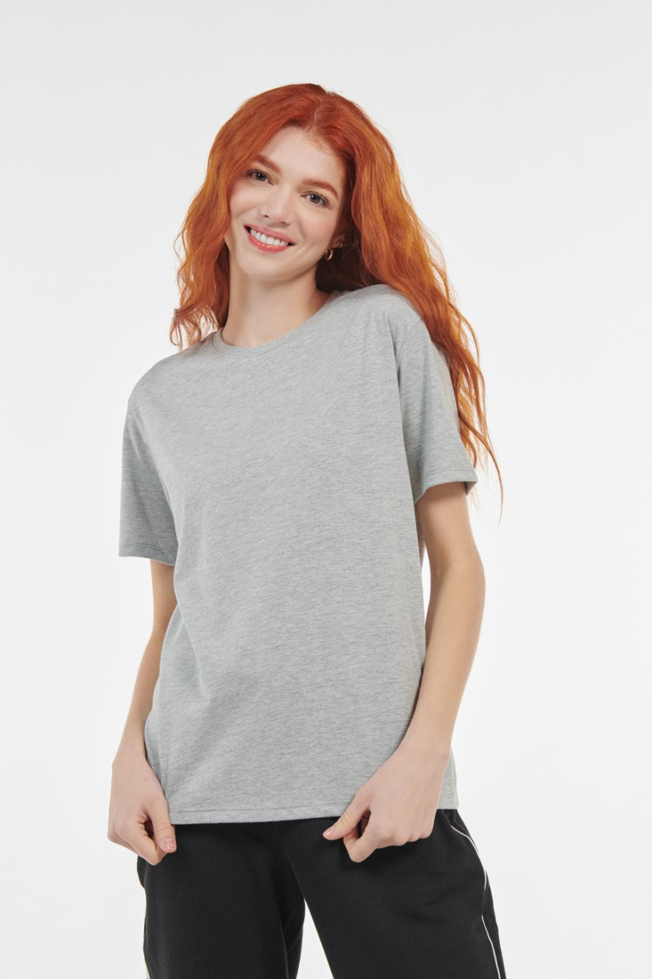 Camiseta gris clara oversize con efecto jaspe y manga corta