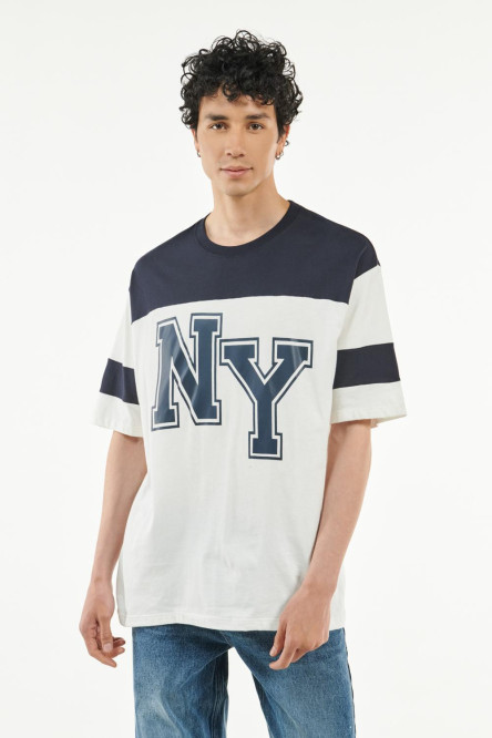 Camiseta manga corta crema oversize con diseño college de NY