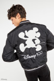 Chaqueta liviana doble faz negra con diseños de Disney