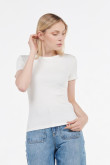Camiseta unicolor con texturas de canal y cuello redondo