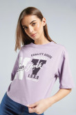 Camiseta lila clara oversize de silueta crop top con diseño college de NY