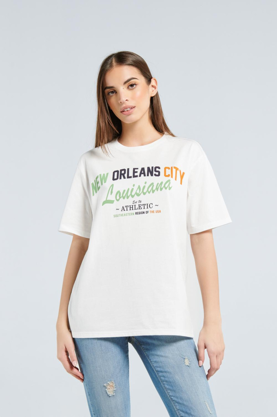 Camiseta oversize crema clara con diseño college de New Orleans y manga corta
