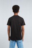 Camiseta negra con manga corta y texto college de Detroit