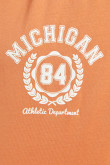 Camiseta naranja con manga corta y texto college de Michigan