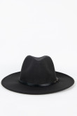 Sombrero fedora negro con ala ancha y correa decorativa