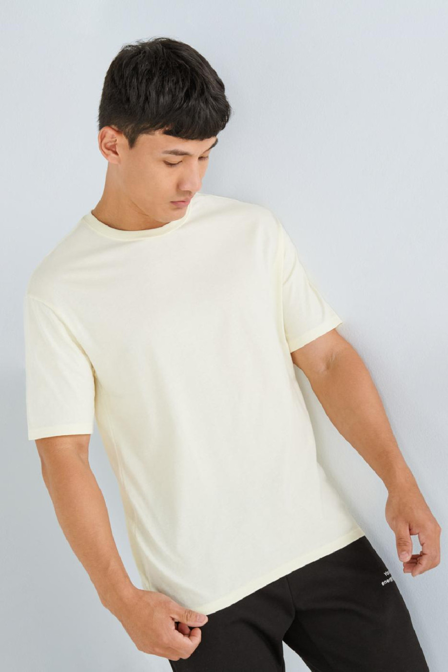 Camiseta en algodón unicolor con manga corta