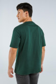 Camiseta cuello redondo verde con diseño college de Boston