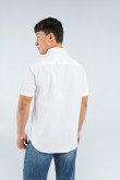Camisa manga corta blanca con botones y cuello button down