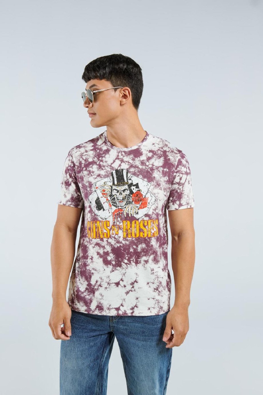 Camiseta manga corta crema clara tie dye con diseño de Guns N´ Roses