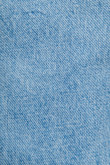 Jean 90´S azul claro con tiro medio, bolsillos y bota recta