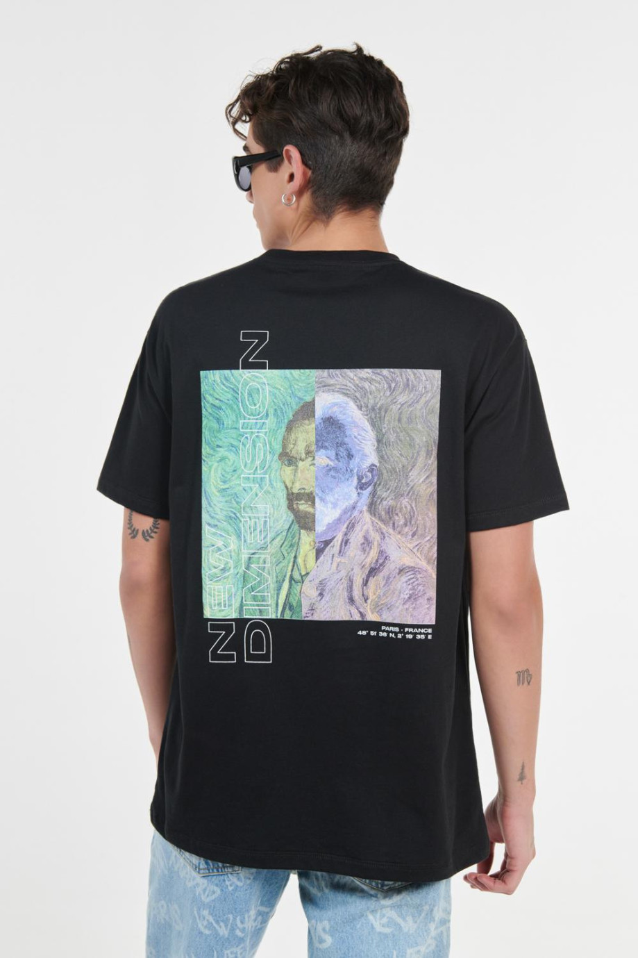 Camiseta manga corta negra oversize con diseños de Van Gogh