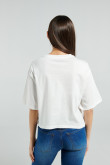 Camiseta crop top crema clara oversize con diseño de la pequeña Lulú
