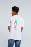 Camiseta oversize blanca con cuello redondo y diseños de PlayStation