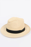 Sombrero kaki claro tipo Panamá con cinta negra decorativa