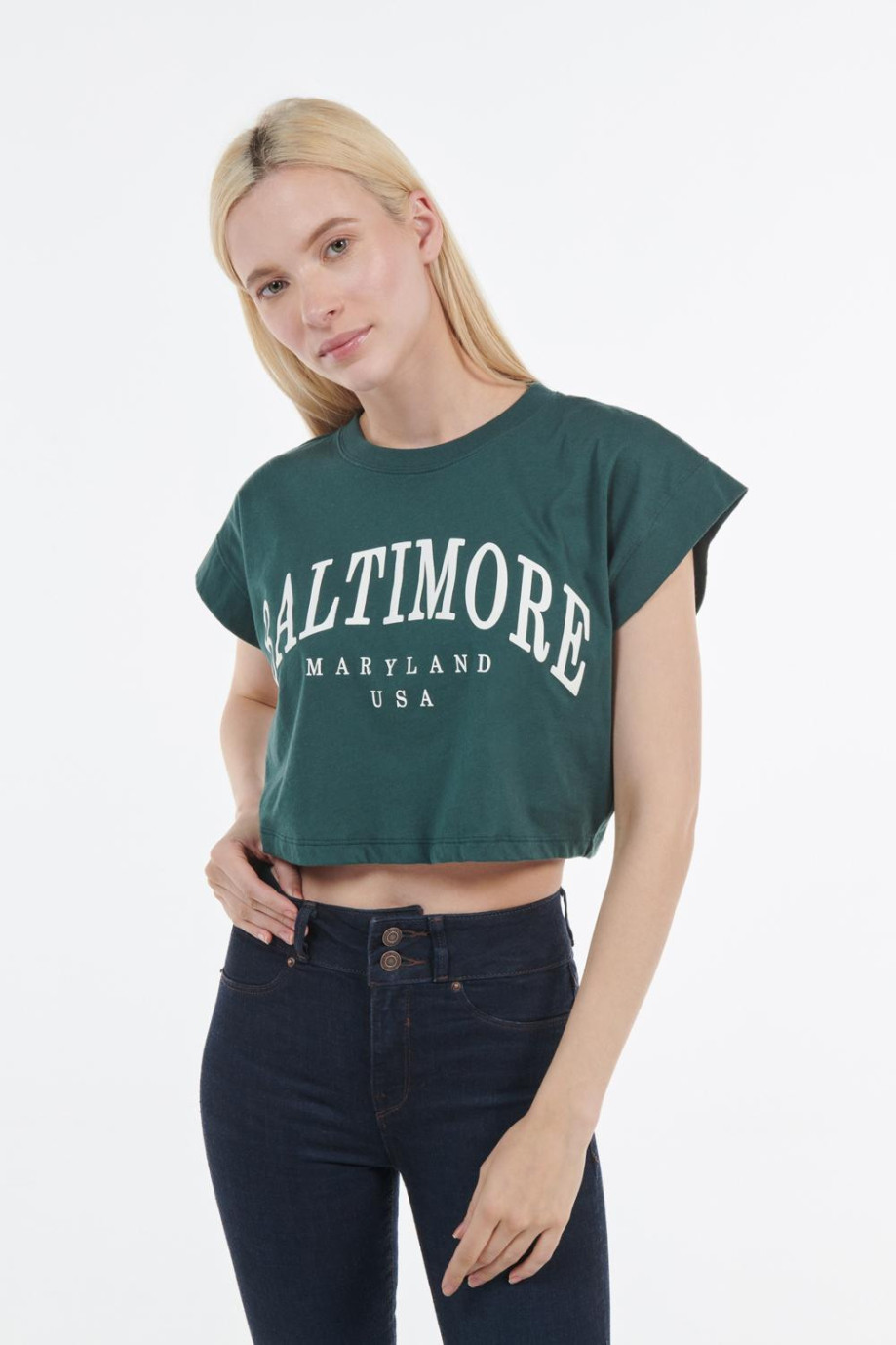 Camiseta oversize crop top unicolor con diseño de texto college en frente