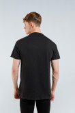 Camiseta negra con bolsillo y diseño de Monopolio