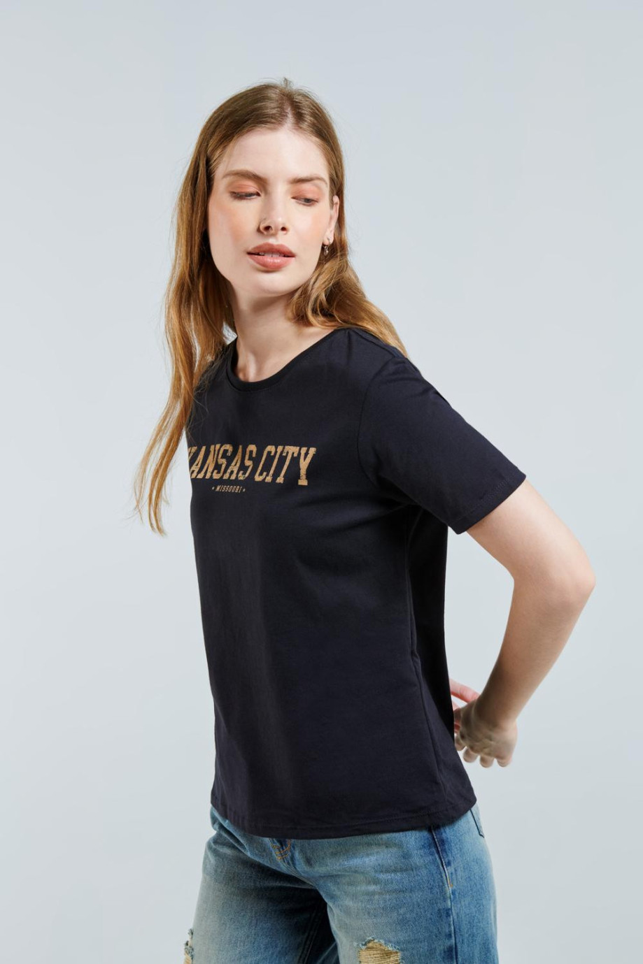 Camiseta para mujer manga corta estampada en frente estilo college cuello  redondo
