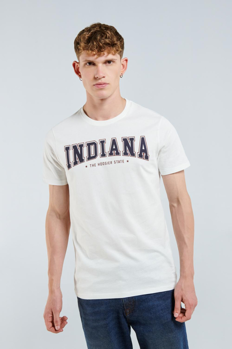 Camiseta crema con texto college de Indiana y manga corta