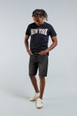 Bermuda slim gris oscura en jean con tiro bajo y bolsillos