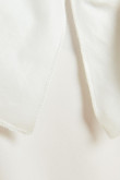 Blusa manga sisa unicolor con escote en V con golas
