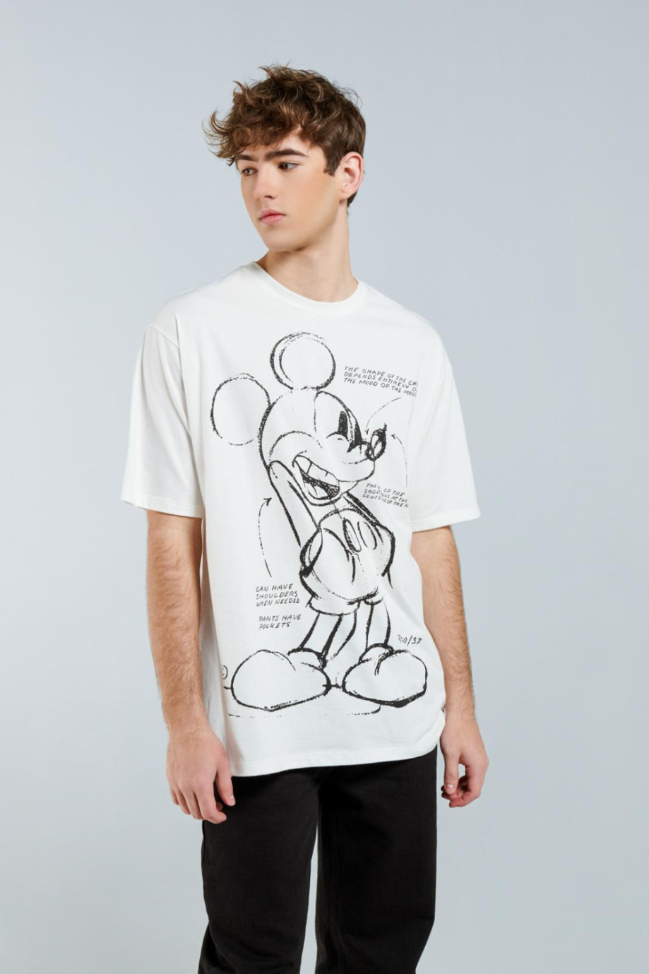 Camiseta manga corta super oversize con estampados de Mickey.