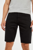 Bermuda negra slim de jean con bolsillos y tiro bajo