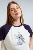 Camiseta manga ranglan con estampado en frente de Lilo & Stitch