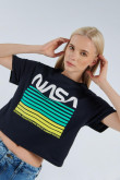 Camiseta azul intensa crop top con diseño de NASA y cuello redondo