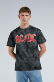 Camiseta negra tie dye con cuello redondo y diseño de AC/DC