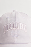 Cachucha lila clara beisbolera con bordado college de Malibú