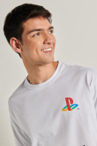 Camiseta blanca manga corta y estampado de PlayStation