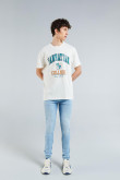 Camiseta manga corta unicolor con texto college en frente