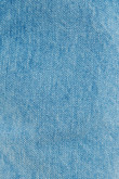 Short azul claro en jean con tiro súper alto y deshilado en bordes