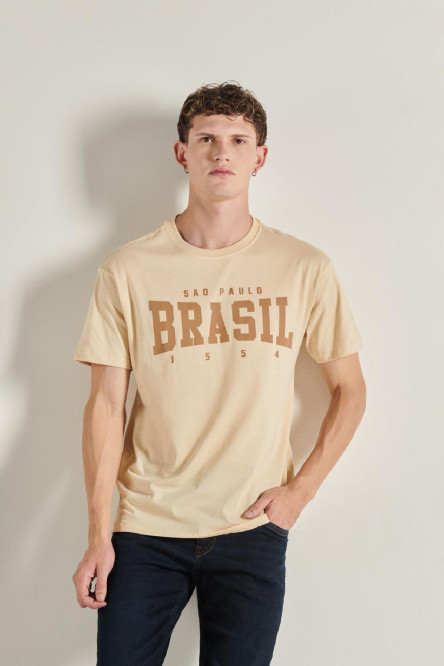 Camiseta cuello redondo unicolor con arte college de Brasil