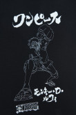 Camiseta negra manga corta con arte de One Piece