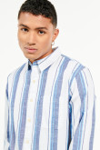 Camisa manga larga unicolor con diseños de rayas estampadas