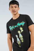 Camiseta negra con cuello redondo y diseño de Rick and Morty