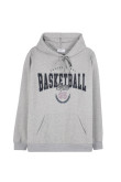 Buzo con capota gris claro con diseño college de básquetbol