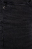 Jean negro tipo slim con botón en la cintura y 5 bolsillos