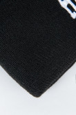 Gorro tejido negro con texto college blanco bordado