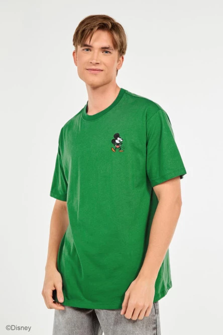 Camiseta verde intensa con cuello redondo oversize y bordado de Mickey