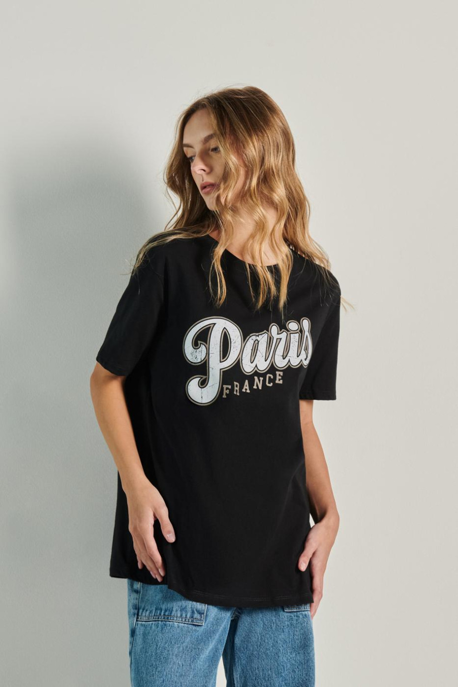 Camiseta manga corta unicolor con diseño college de París