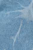 Jean 90´S azul claro con diseños en láser y bota recta amplia
