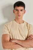 Camiseta manga corta en algodón unicolor con cuello redondo