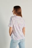 Camiseta lila tie dye con arte de Pinky y Cerebro
