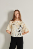 Camiseta crop top oversize kaki tie dye con diseño de Mickey