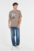 Camiseta kaki clara con manga corta y diseño de Star Wars
